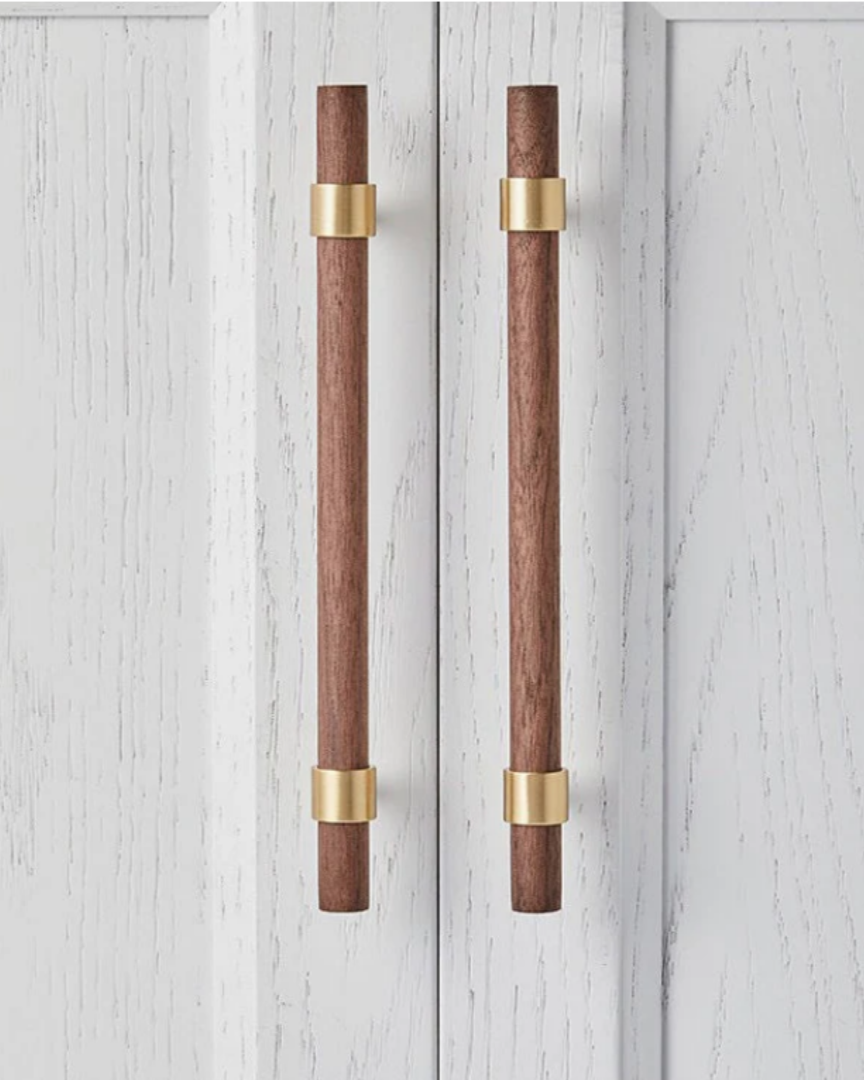 Walnut & Brushed Brass Handle